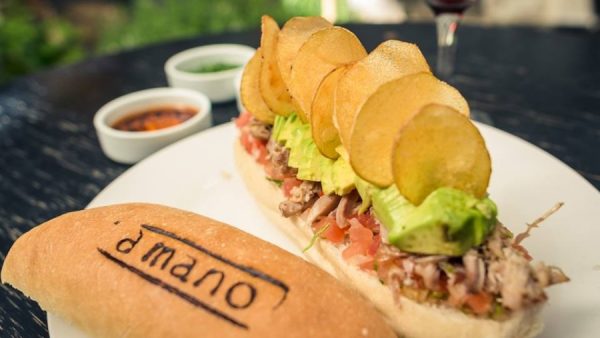 A Mano Hot Dog Bar